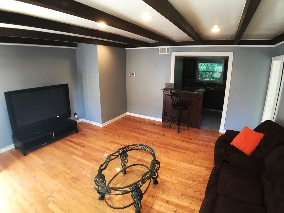 Foto principal - 4710 Sunnyslope Ave