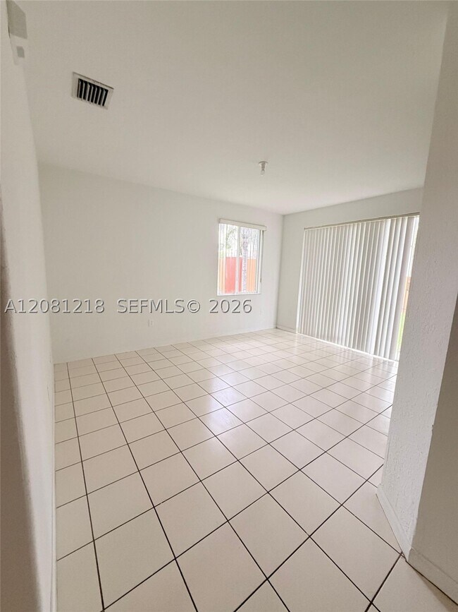 Foto del edificio - 2628 SE 14th Ave