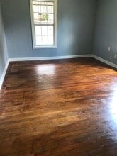 Building Photo - 7010 England St