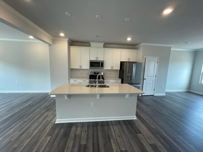 Building Photo - 519 Brushford Ln