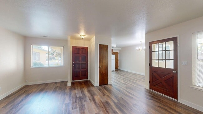 Foto del edificio - 173 Wayside Dr