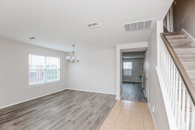 Building Photo - 7024 Lake Jackson Dr
