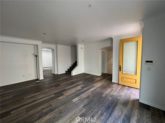 Building Photo - 360 5th St