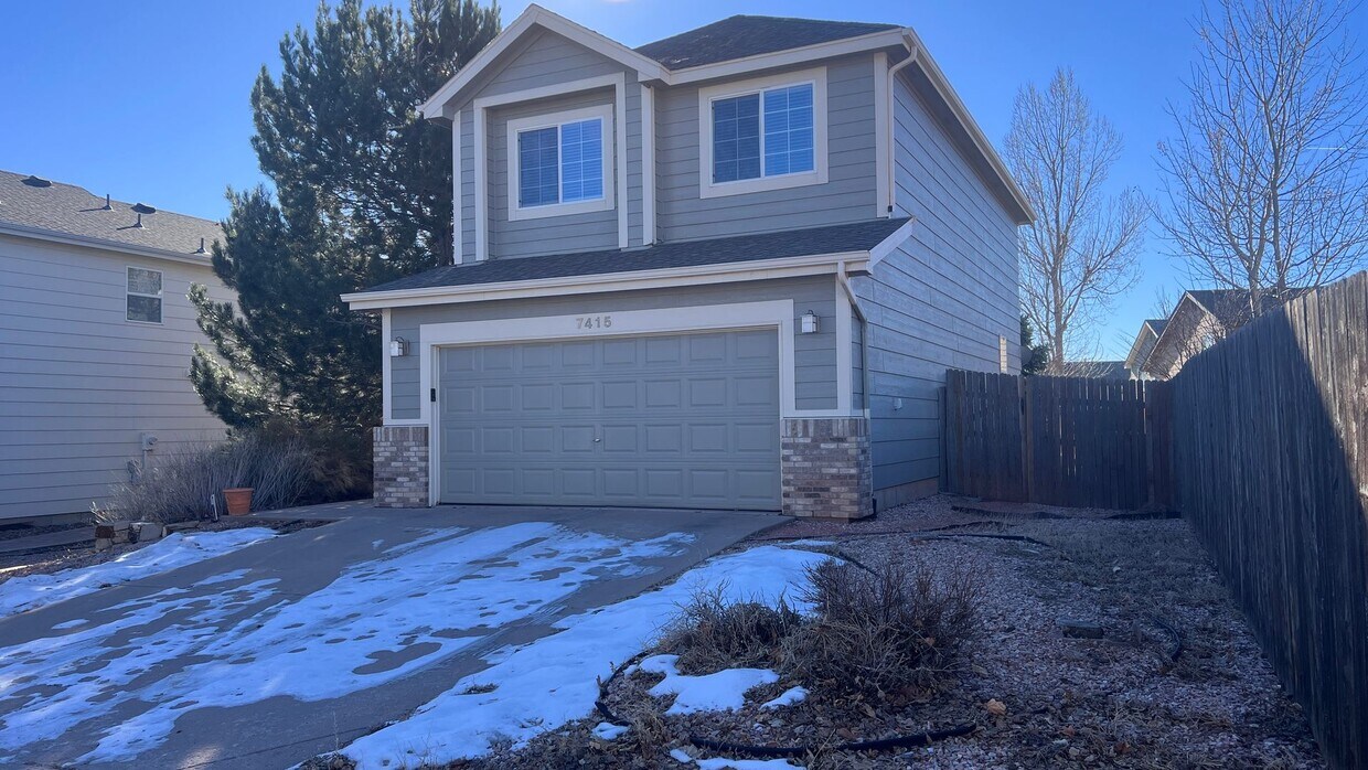 Foto principal - Beautiful Stetson Hills Home!