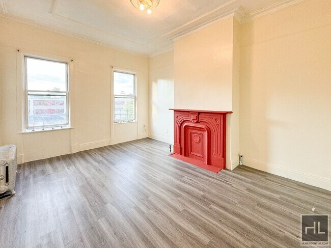 Foto del edificio - MADISON STREET