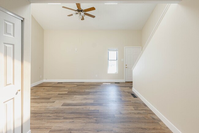 Foto del edificio - 3172 Meadow Trail Dr