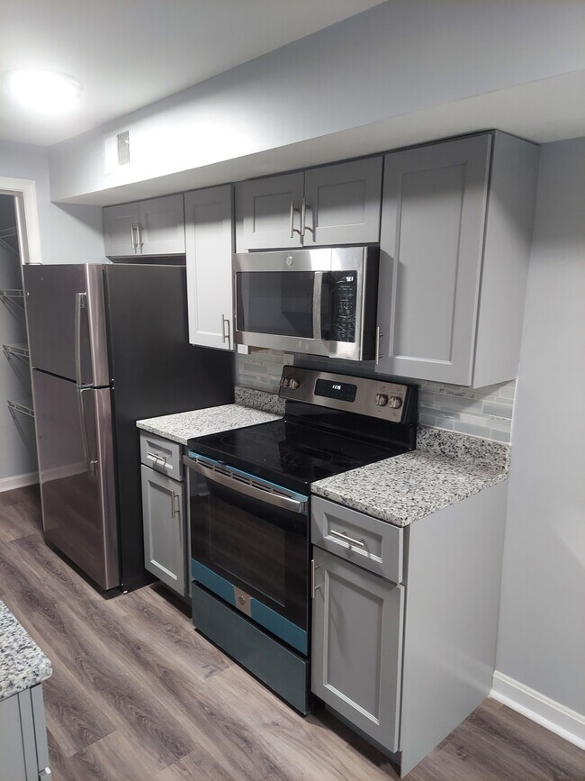 Building Photo - 45 Fox Run Ct
