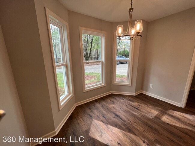 Building Photo - 4 br, 2.5 bath House - 2080 S. Evergreen St