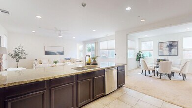 Building Photo - 28620 Vista Del Rio Dr