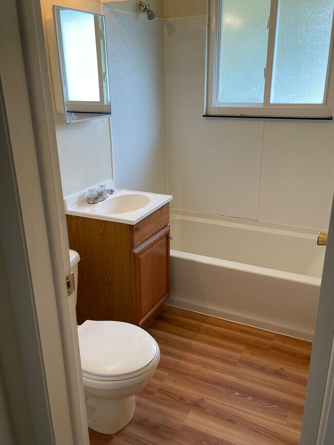 Building Photo - 258 Fremont Ave