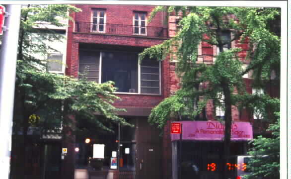 Primary Photo - 226 E 51st St