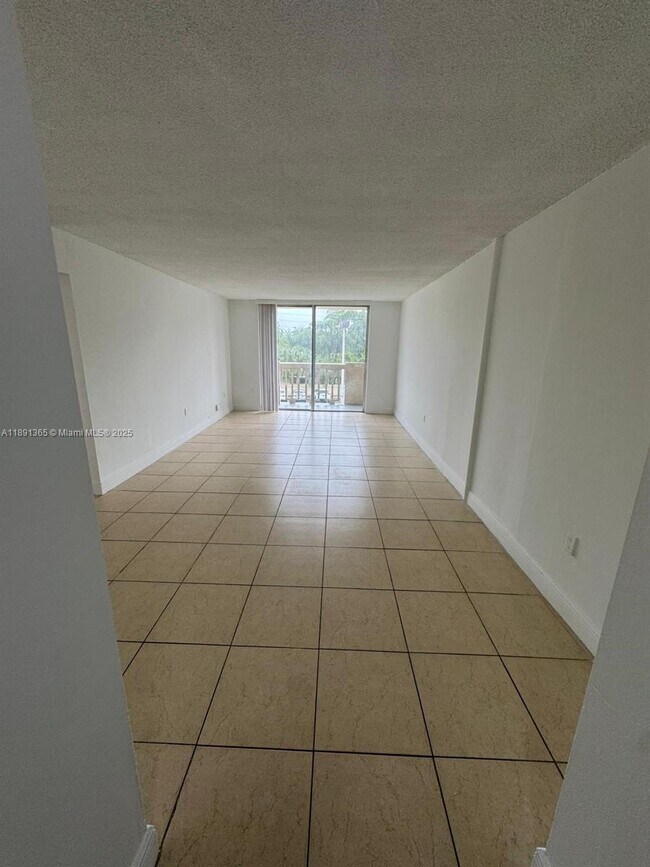 Foto del edificio - 1800 Sans Souci Blvd