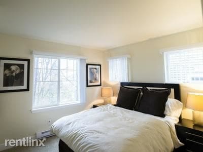 Building Photo - 1650 Eagle Ridge Dr S