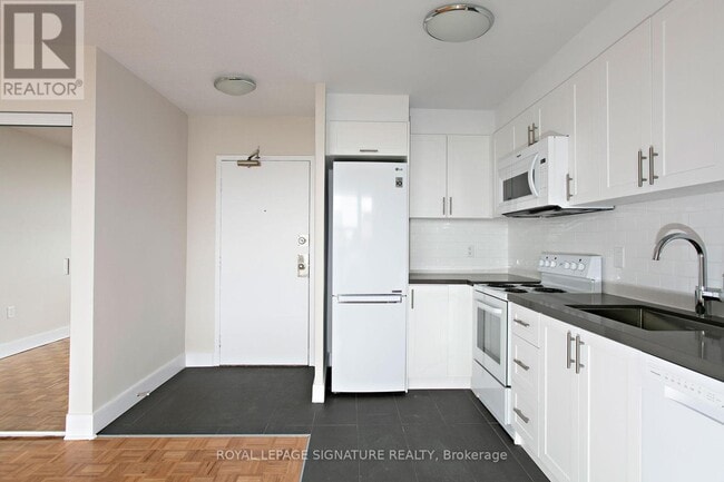 Photo du bâtiment - 1500 Bathurst St