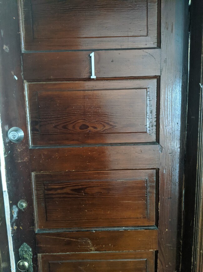Unit #1 Entrance - 468 Prentis St