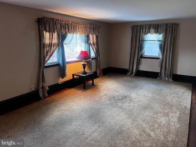 Building Photo - 636 Ridgeway Rd