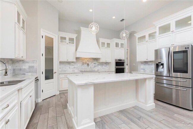 Building Photo - 23 Payton Dr