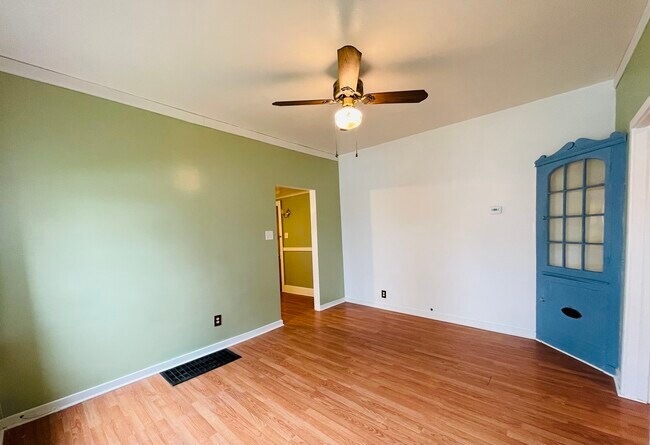 Foto del edificio - 1202 N Park St