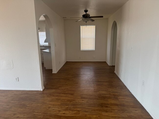 Foto del edificio - Charming 10 Acres 3 Bedroom 2 Bath Home In "Coyote Springs"