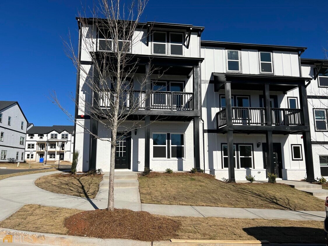 431 Lincoln St, Woodstock, GA 30188 Townhome Rentals in Woodstock GA