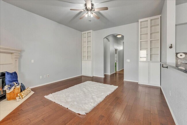 Foto del edificio - Lawn Care Included! 3 bed, 2 bath, 2 car