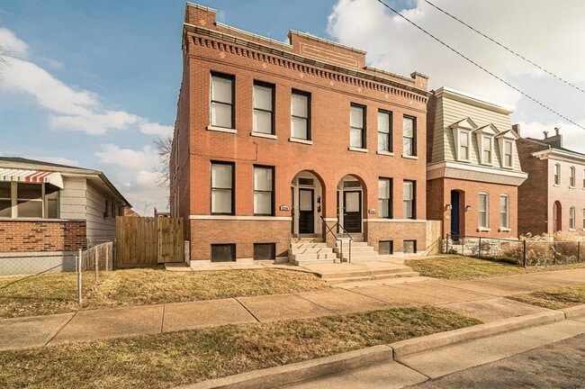 Building Photo - 2232 Missouri Ave