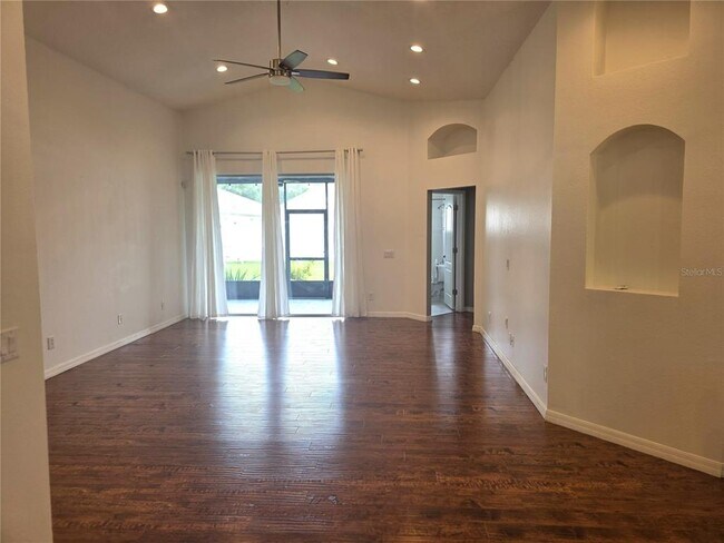 Building Photo - 3214 Prairie Iris Dr
