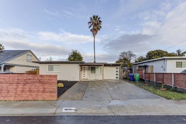 Building Photo - 455 Montalvin Dr