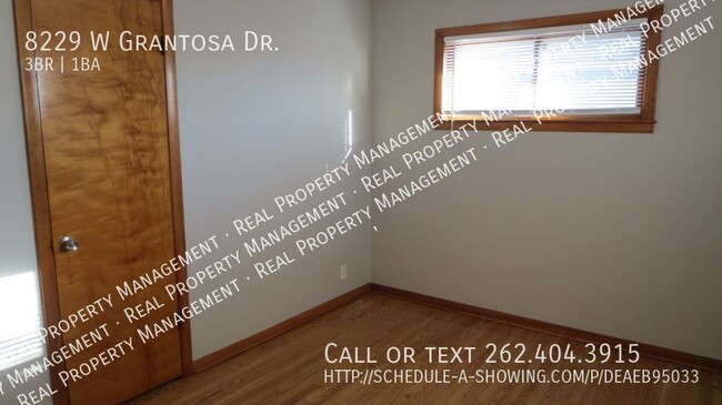 Building Photo - Single Family Home with full basement and ...