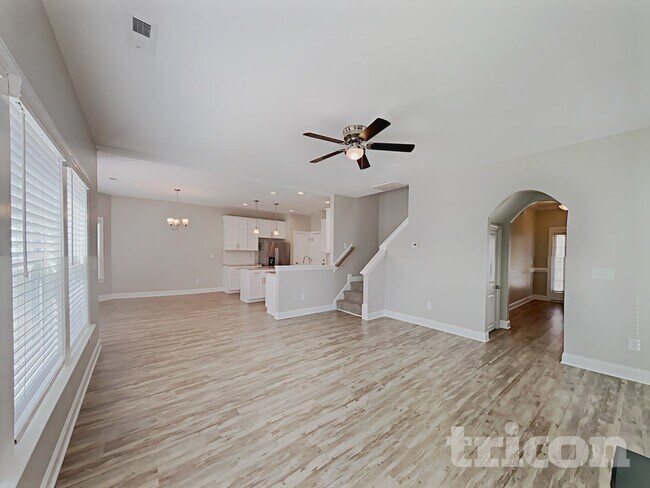 Foto del edificio - 834 Lakemont Dr