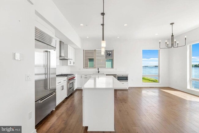 Foto del edificio - 3213 Birchview Walk