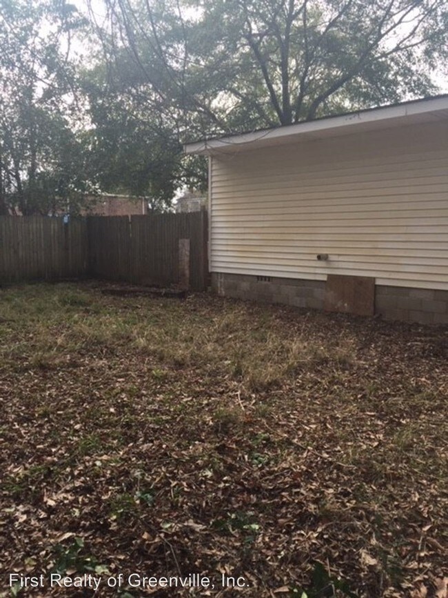 Building Photo - 3 br, 2 bath House - 204 Fort Dale Road