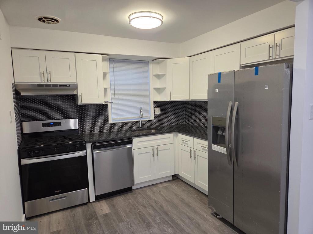 Foto principal - 8947 Alton St