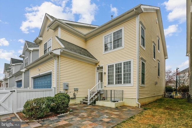 Photo - 1004 Gaither Rd House