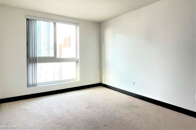 2 br, 2 bath Condo - 702 S Serrano Ave Apt... - 4