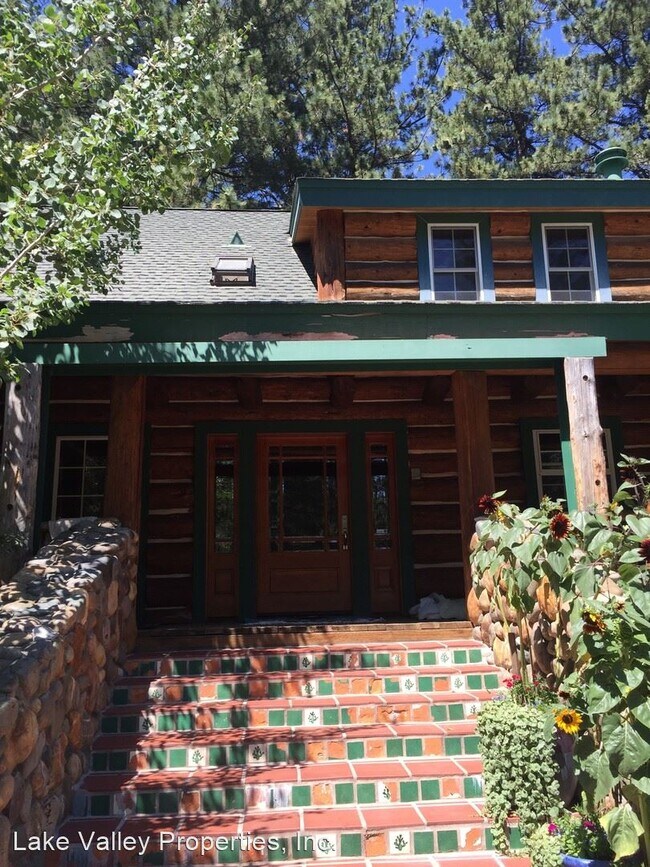 Building Photo - 4 br, 4 bath House - 885 Sunset Dr.