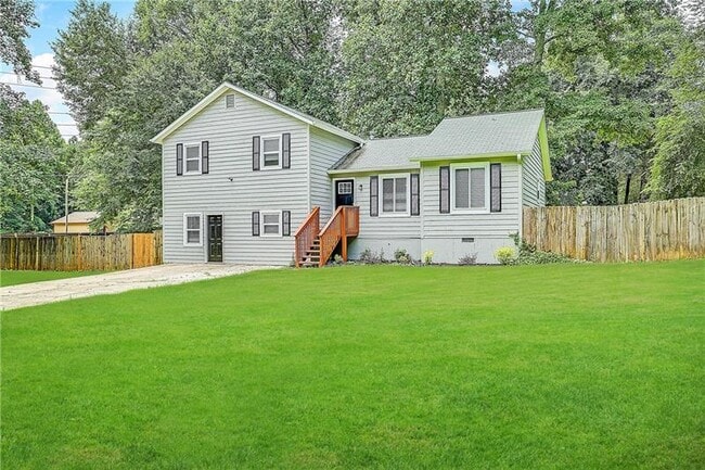 Building Photo - 3156 Sasanqua Ln SW