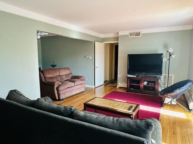 Building Photo - 1209 Island Dr