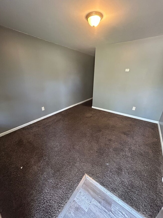 Foto del edificio - 3503 Falling Springs Rd