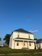 Building Photo - 1403 Pierce St