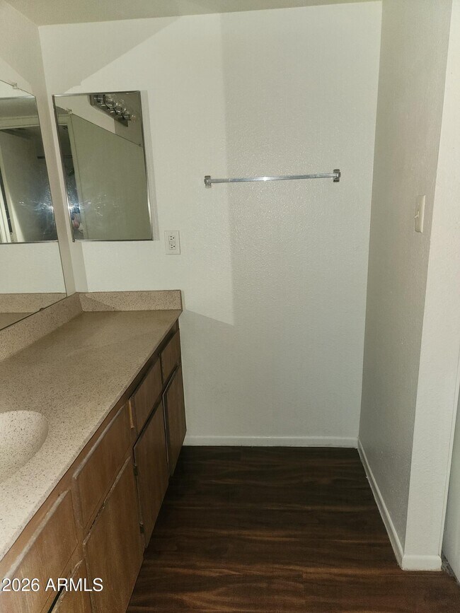 Foto del edificio - 2625 E Indian School Rd