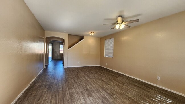 Foto del edificio - 42564 W Palmyra Ct