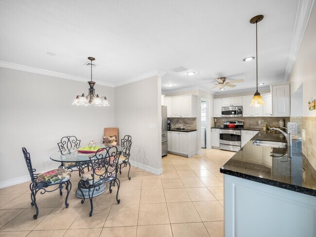Foto del edificio - 133 Clubhouse Blvd