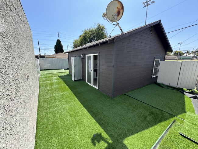 Patio trasero al aire libre - 1604 Mackay Ln