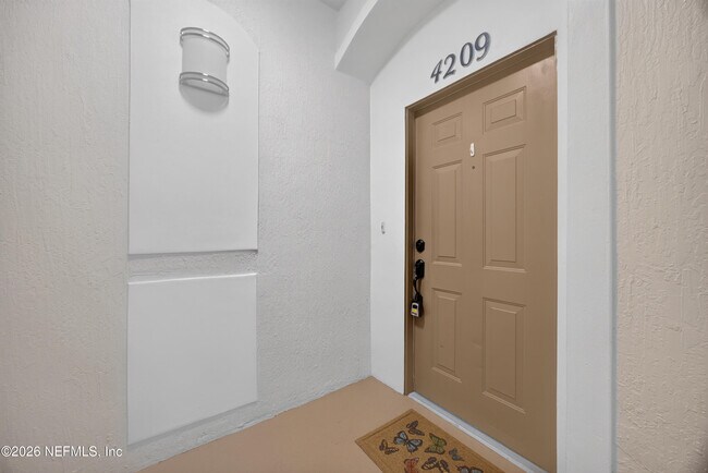Building Photo - 11251 Campfield Dr