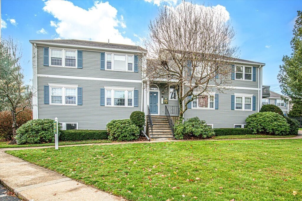 34 Washington Green Unit 7, Walpole, MA 02032 Condo for Rent in
