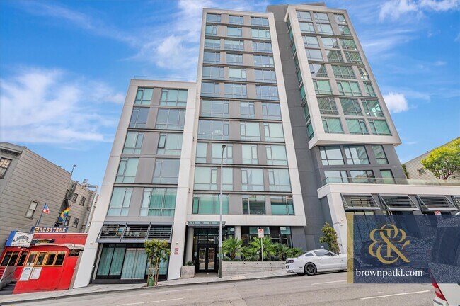 Building Photo - 1545 Pine St
