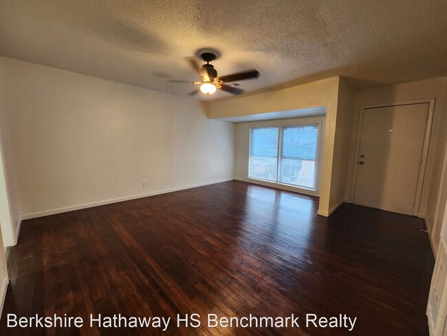 Building Photo - 3 br, 1 bath House - 107 W Pulaski