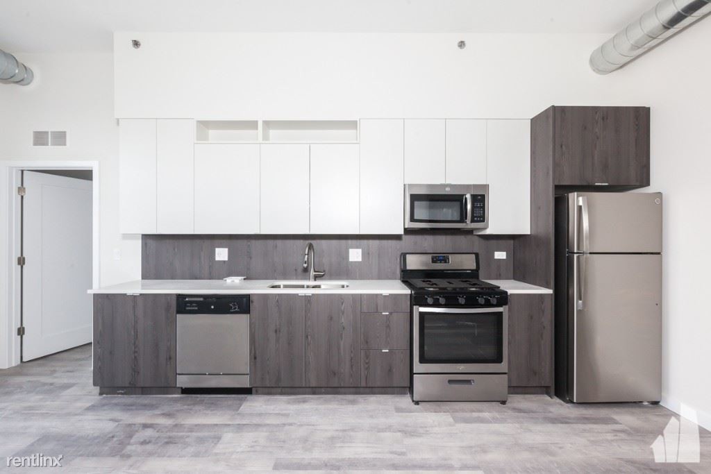 Primary Photo - 2150 W Lawrence Ave