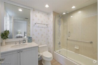 Building Photo - 1050 Borghese Ln